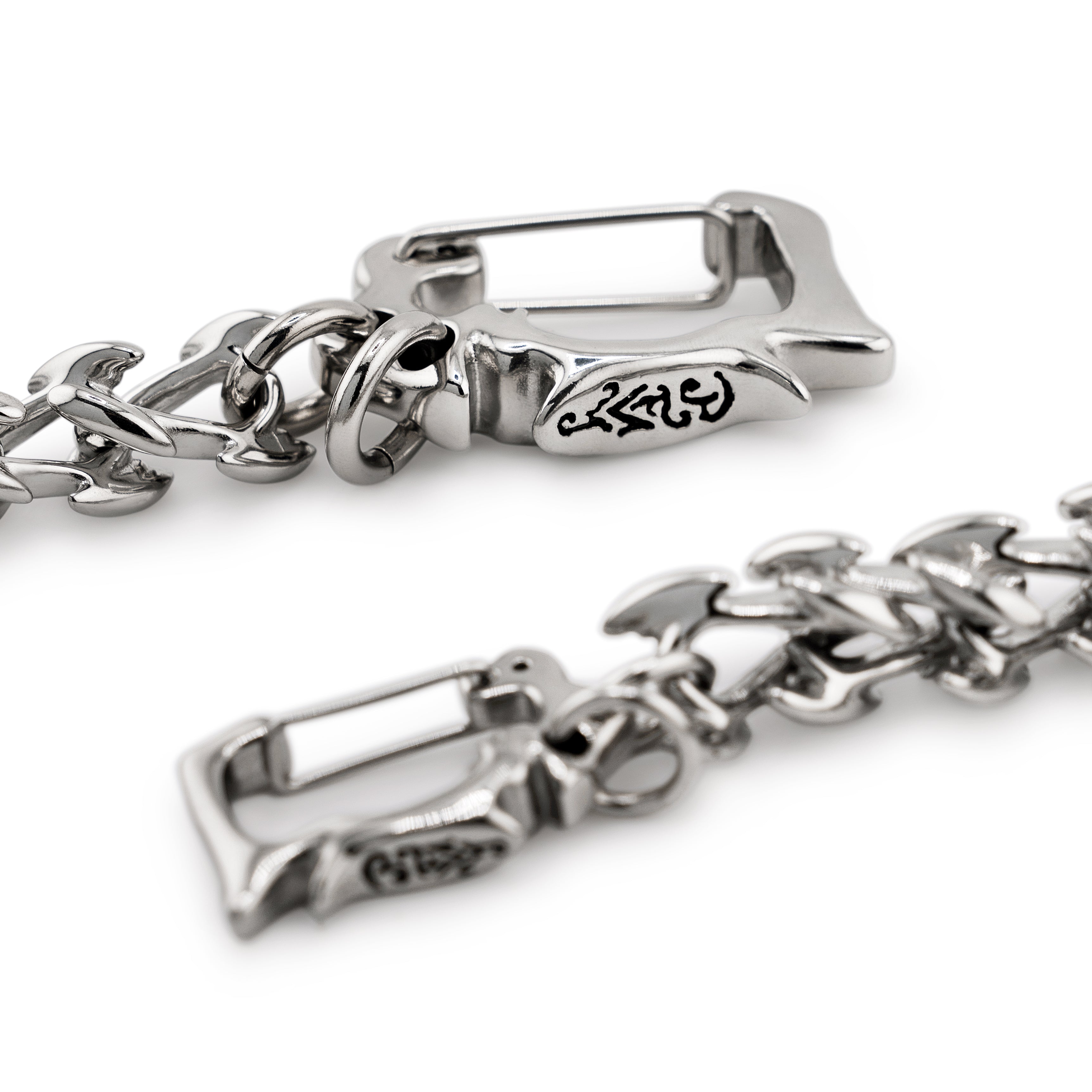 Serpentine Link Wallet Chain