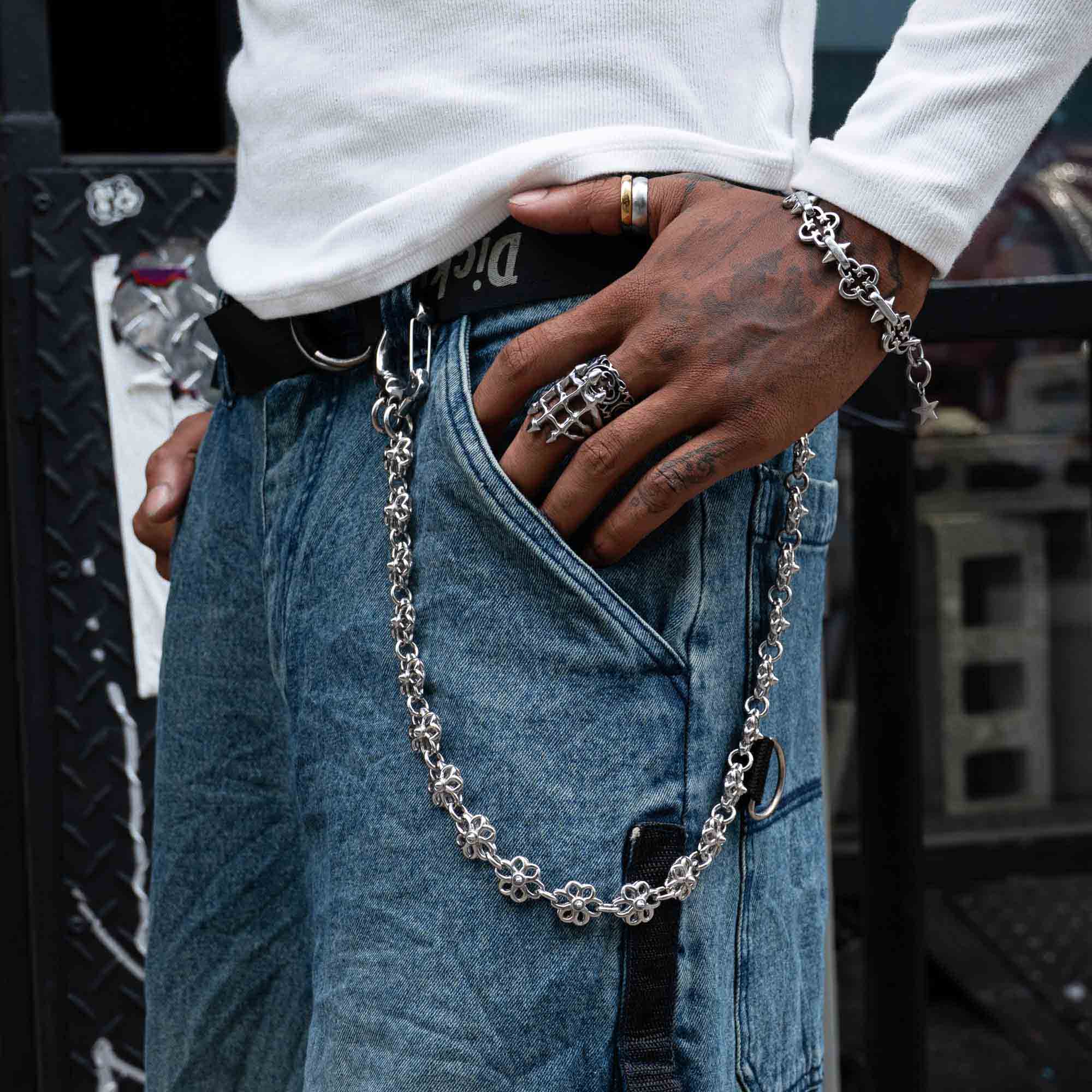 Floral Link Wallet Chain
