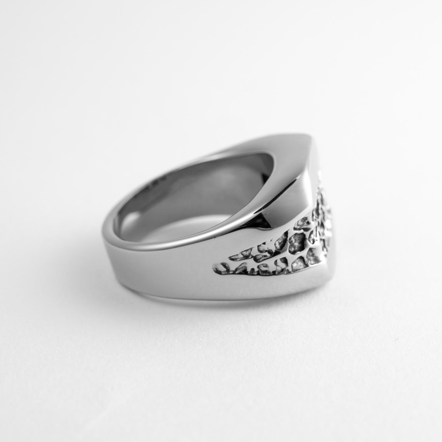 Trypophobia Ring ring Personal Fears Personal Fears Trypophobia Ring - Goth Jewelry - Men's Signet